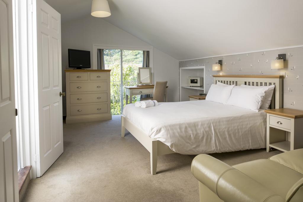 Soar Mill Cove Hotel Кингсбридж Екстериор снимка